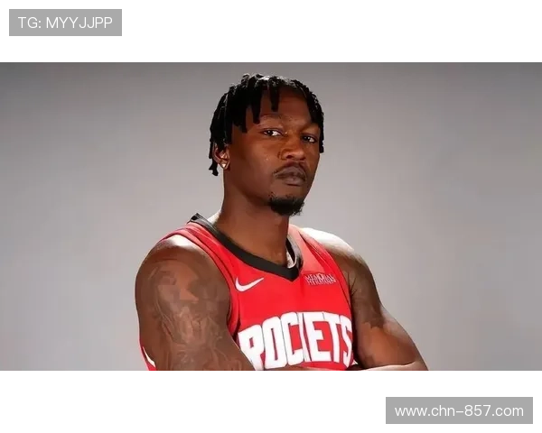 芬尼-史密斯有望迎赛季首秀，火箭锋线防守获升级