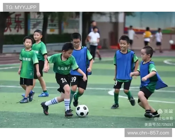 欧冠主题进入校园,培养学生体育兴趣 欧冠主题进入校园,培养学生体育兴趣